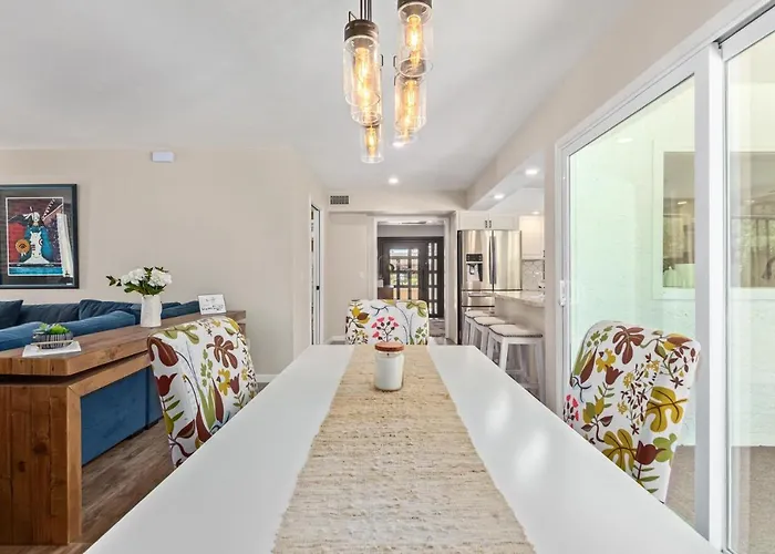 Retreat At Pebble Holiday home Tempe